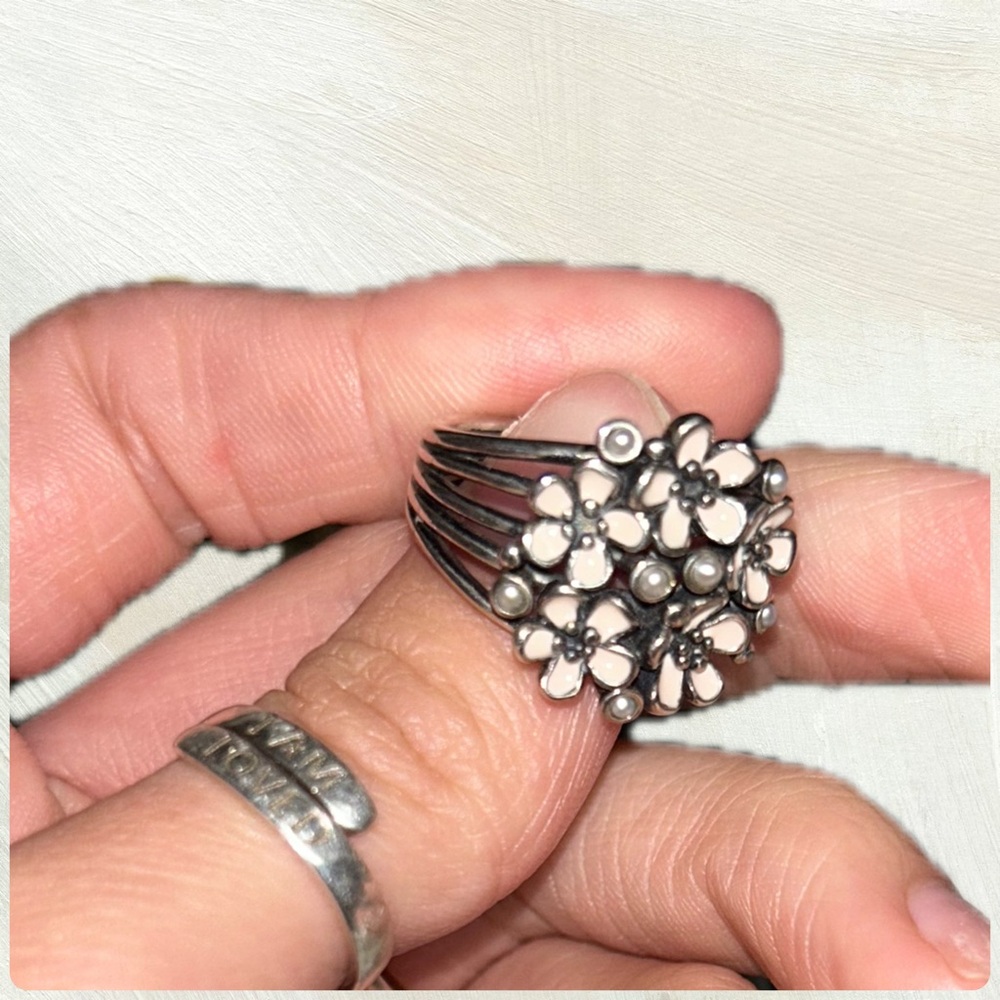 Pandora Cherry Blossom Bouquet Enamel Pearl Flower Ring